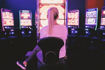 Hur man Jämför Välkomstbonusar på Casinon: Tips för att hitta den Bästa Dealen